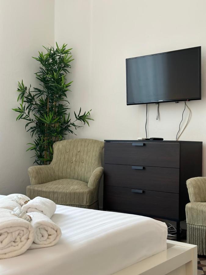 Xenia Apartments - Bright And Elegant Apartment Milano Esterno foto